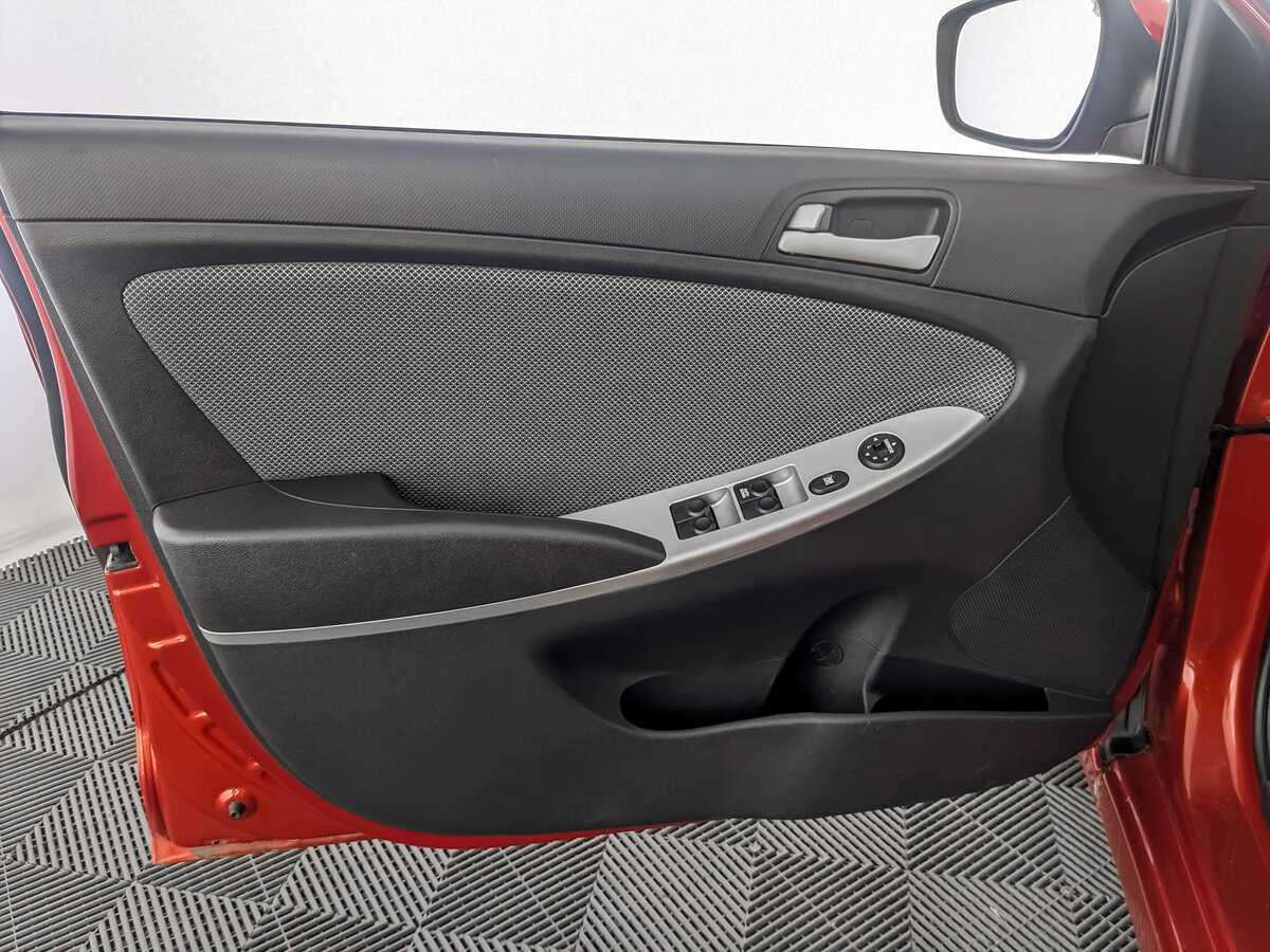 Hyundai Solaris, 2012 - Фото №14