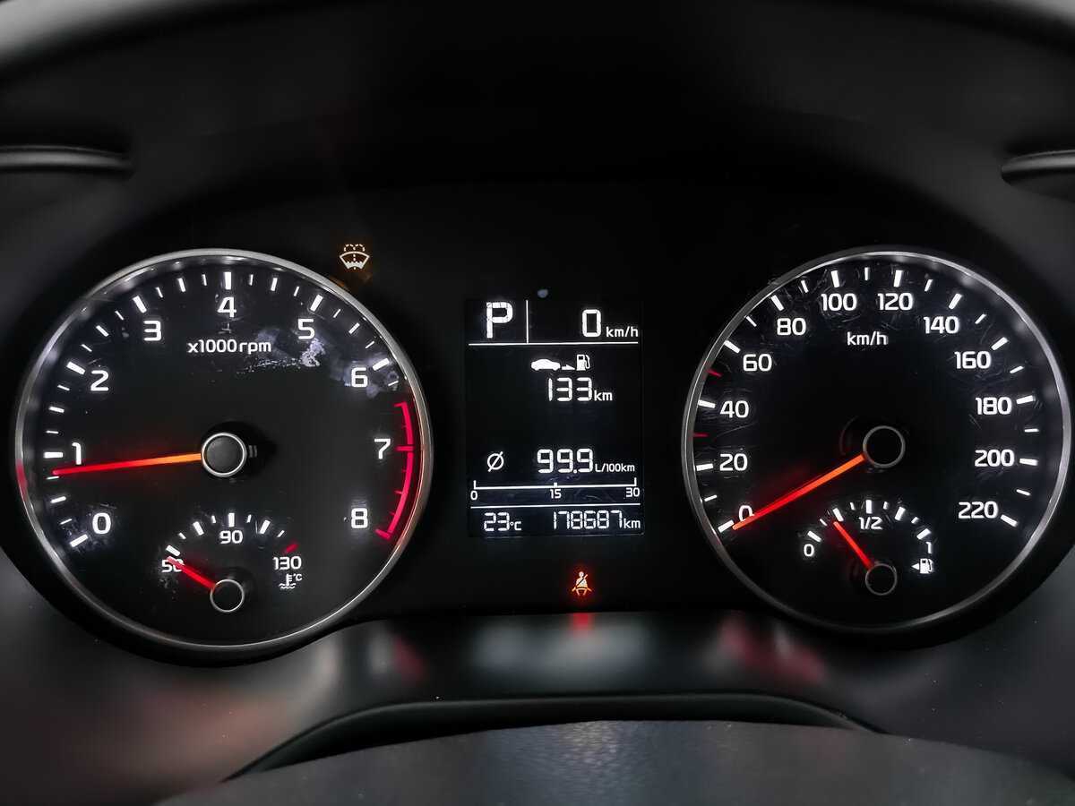 Kia Rio X-Line, 2019 - Фото №11