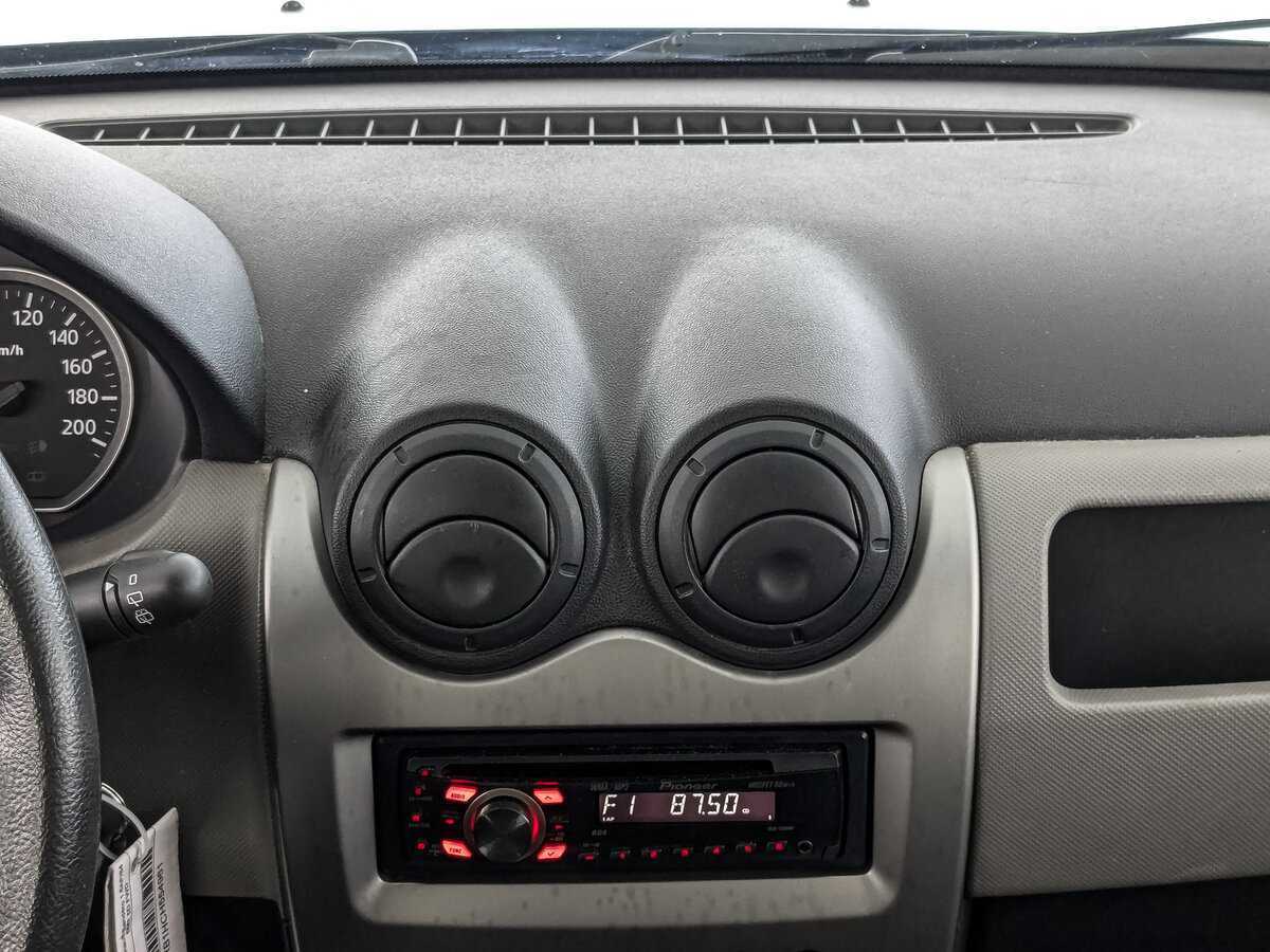 Renault Sandero, 2012 - Фото №12