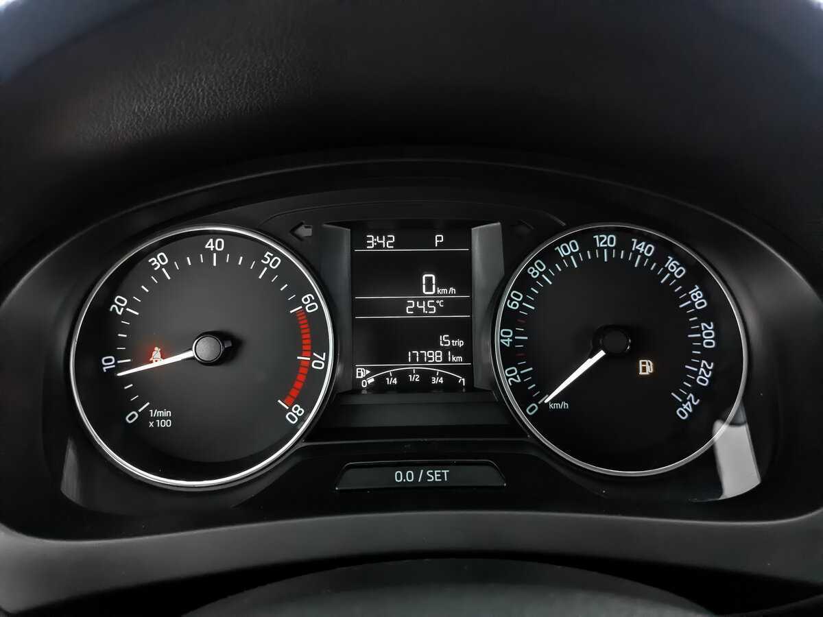 Skoda Rapid, 2015 - Фото №11