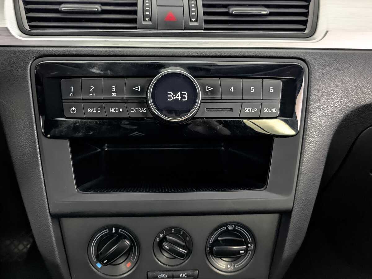 Skoda Rapid, 2015 - Фото №12