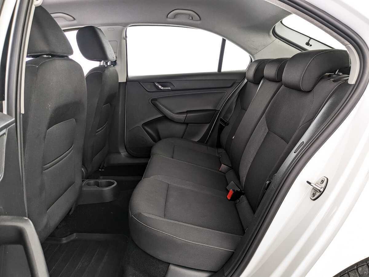Skoda Rapid, 2015 - Фото №13