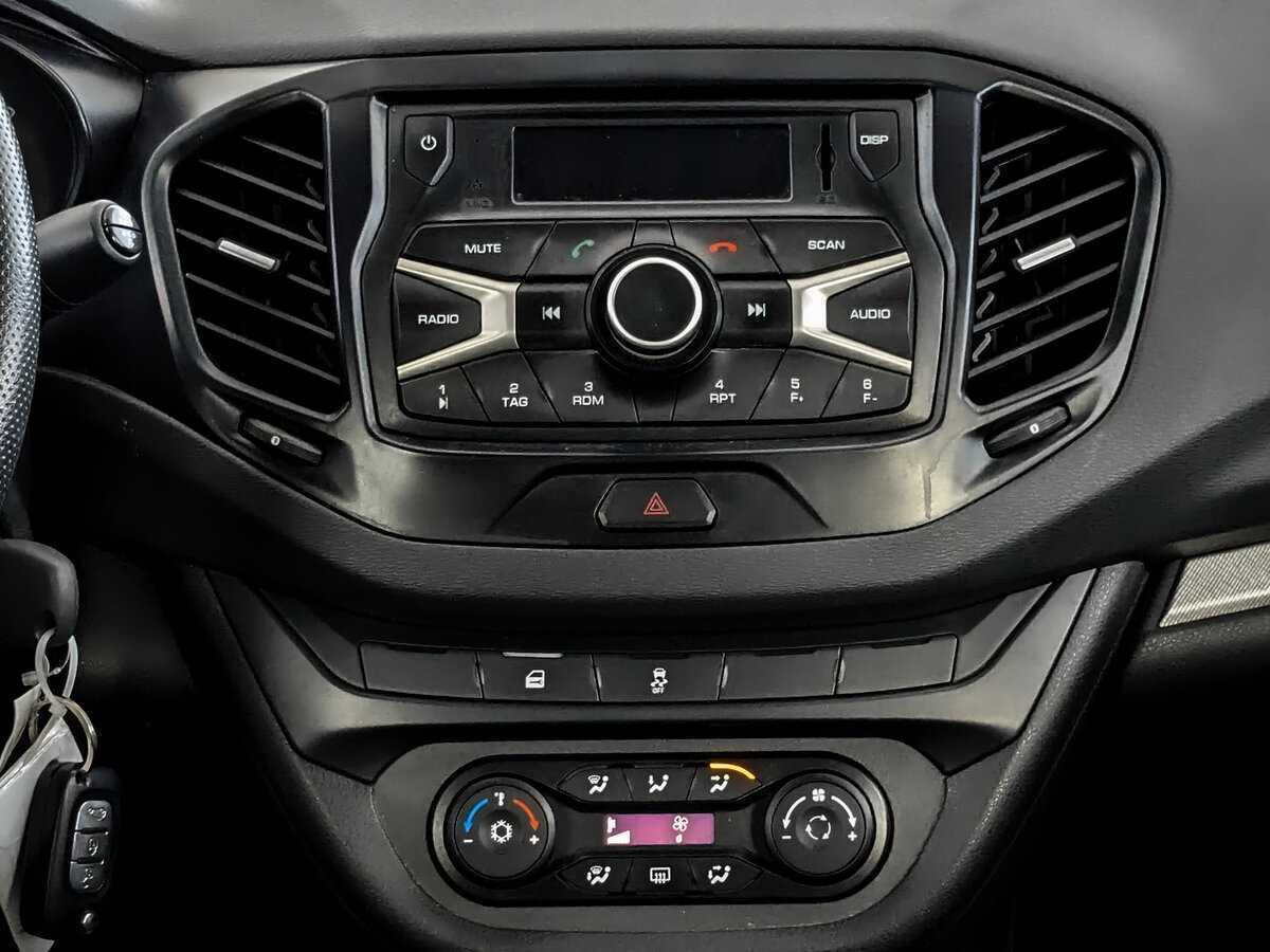 Lada (ВАЗ) Vesta, 2016 - Фото №12