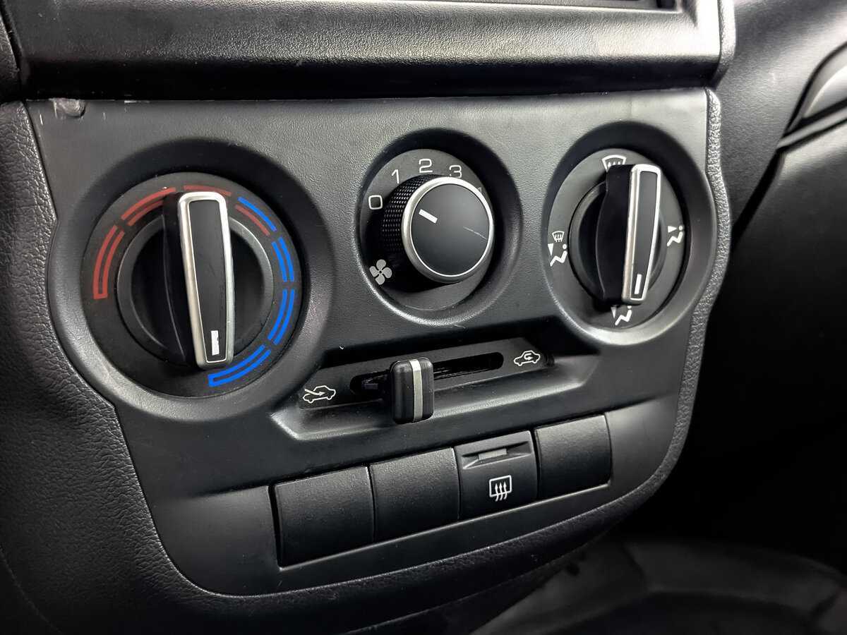 Lada (ВАЗ) Granta, 2020 - Фото №15