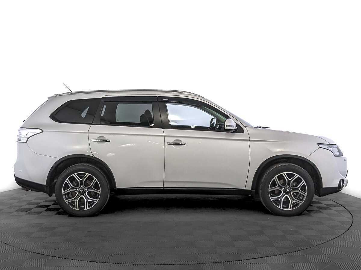 Mitsubishi Outlander, 2014 - Фото №3