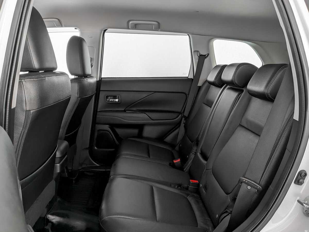 Mitsubishi Outlander, 2014 - Фото №9