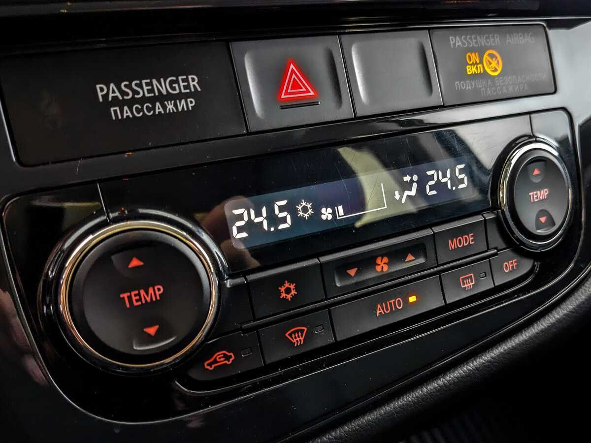 Mitsubishi Outlander, 2014 - Фото №21