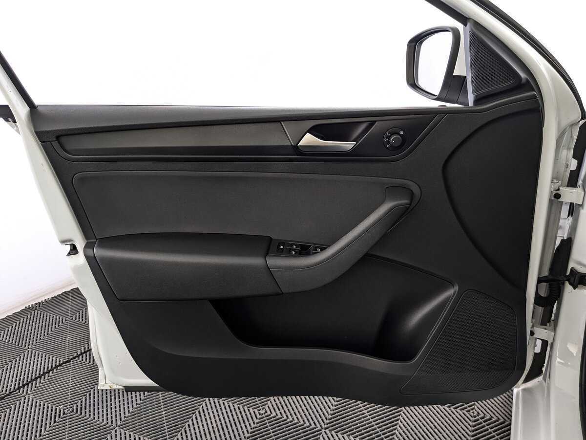 Volkswagen Polo, 2020 - Фото №14