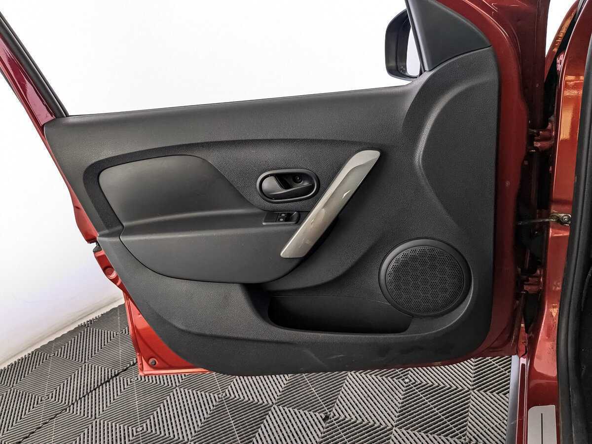 Renault Logan, 2019 - Фото №14