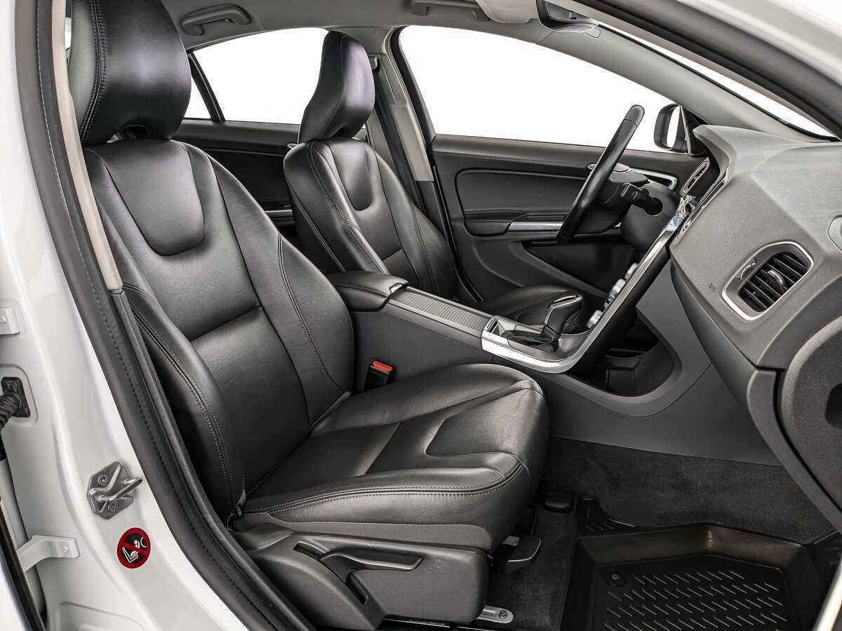 Volvo S60, 2016 - Фото №19