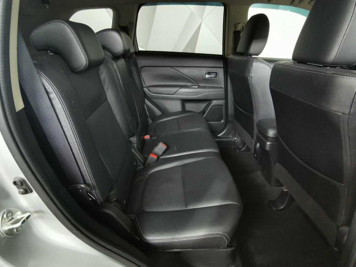 Mitsubishi Outlander, 2016 - Фото №11