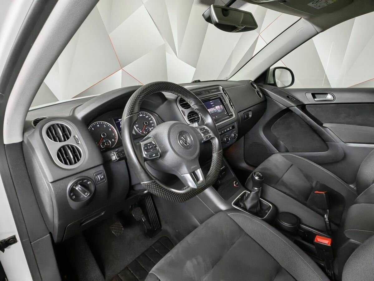 Volkswagen Tiguan, 2016 - Фото №12