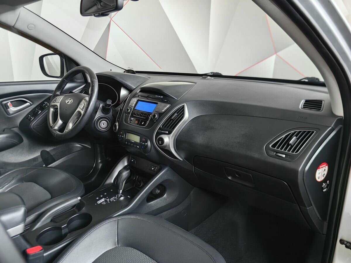 Hyundai ix35, 2012 - Фото №8
