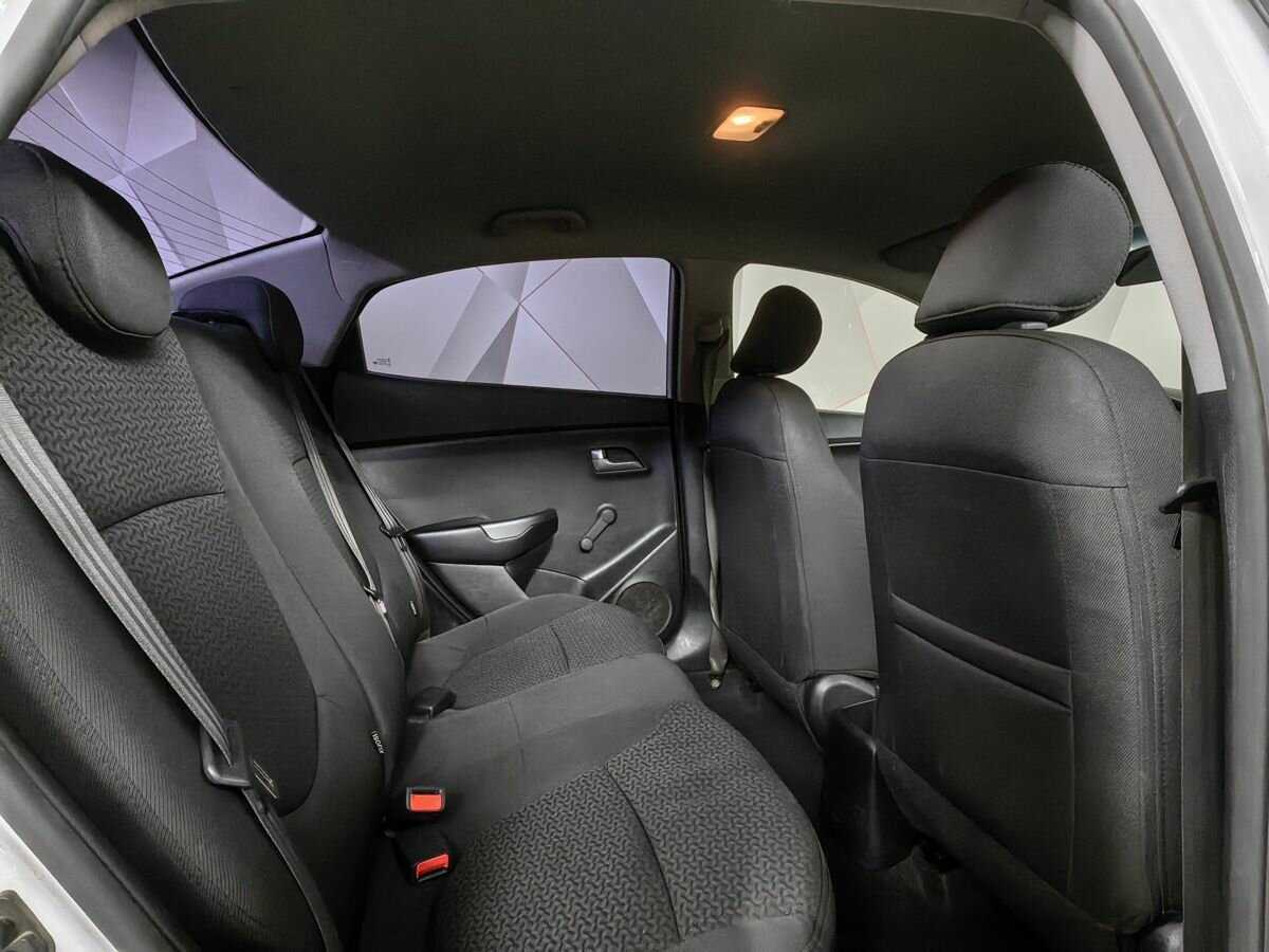 Kia Rio, 2015 - Фото №9