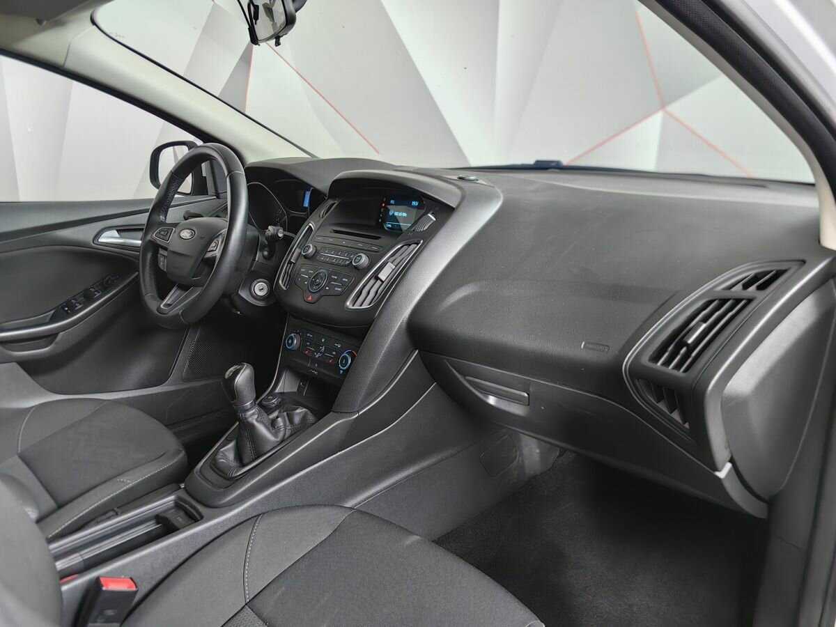 Ford Focus, 2019 - Фото №8