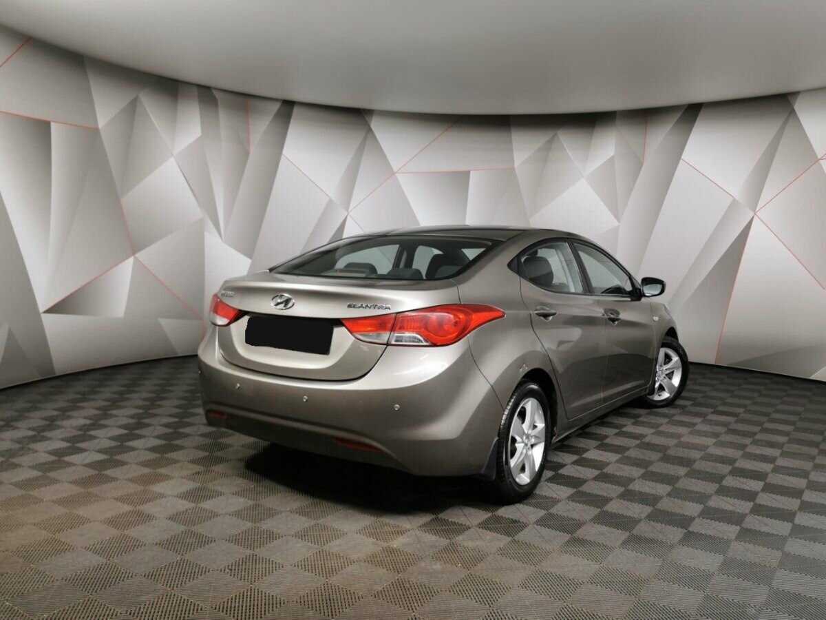 Hyundai Elantra, 2012 - Фото №1