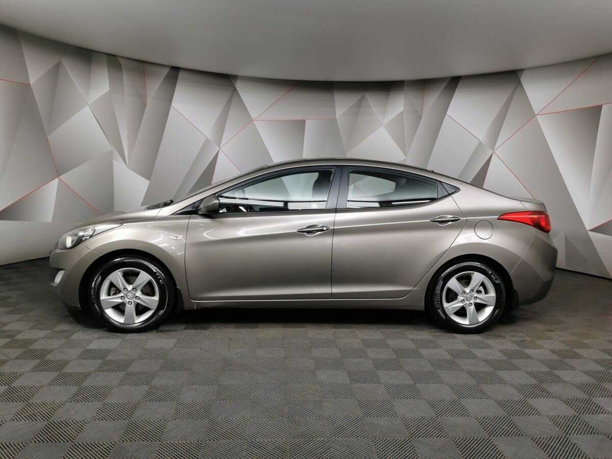 Hyundai Elantra, 2012 - Фото №4