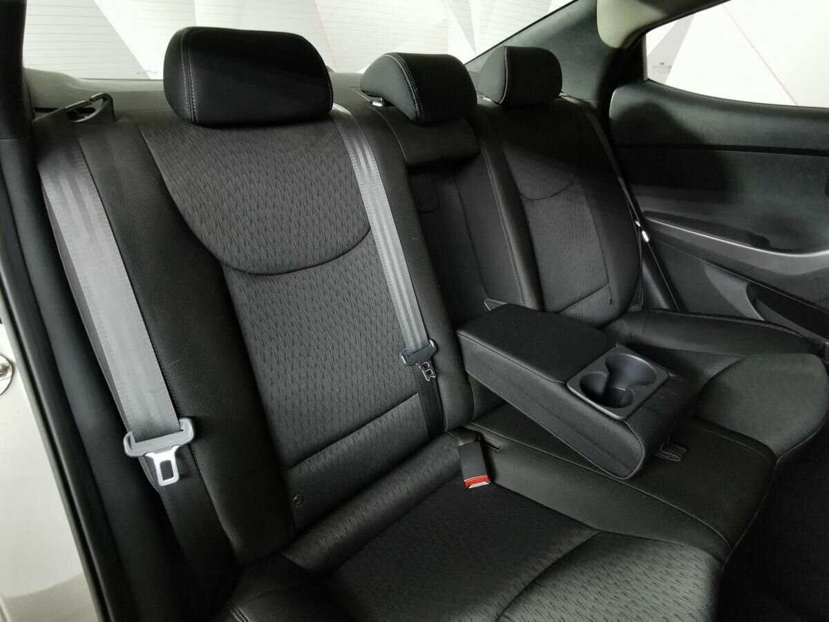 Hyundai Elantra, 2012 - Фото №12