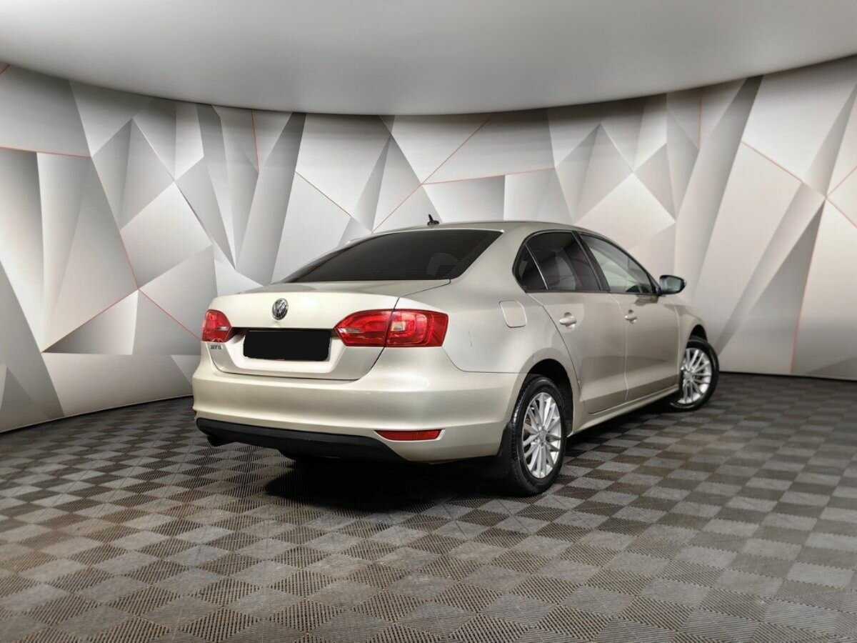 Volkswagen Jetta, 2012 - Фото №1