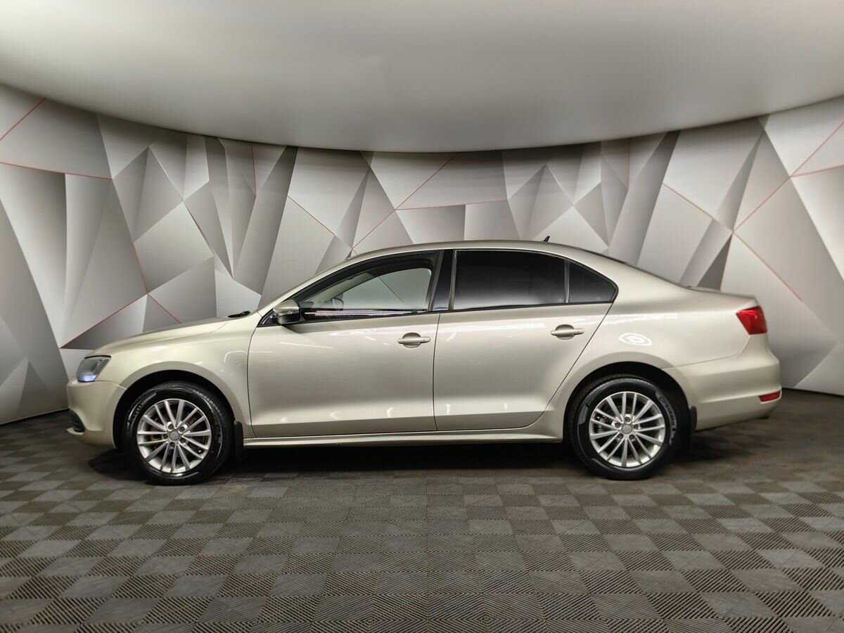 Volkswagen Jetta, 2012 - Фото №4