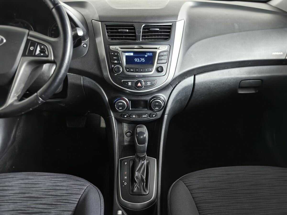 Hyundai Solaris, 2015 - Фото №10