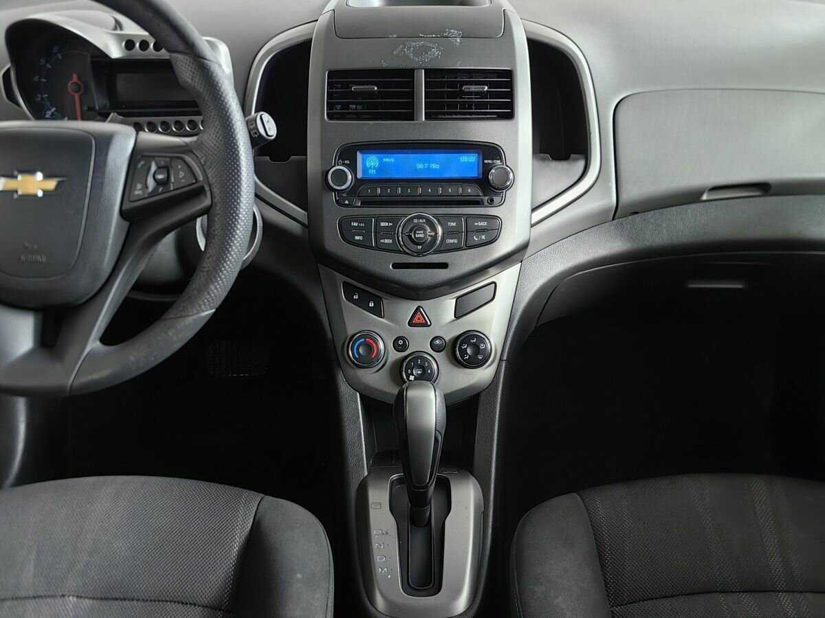 Chevrolet Aveo, 2012 - Фото №10