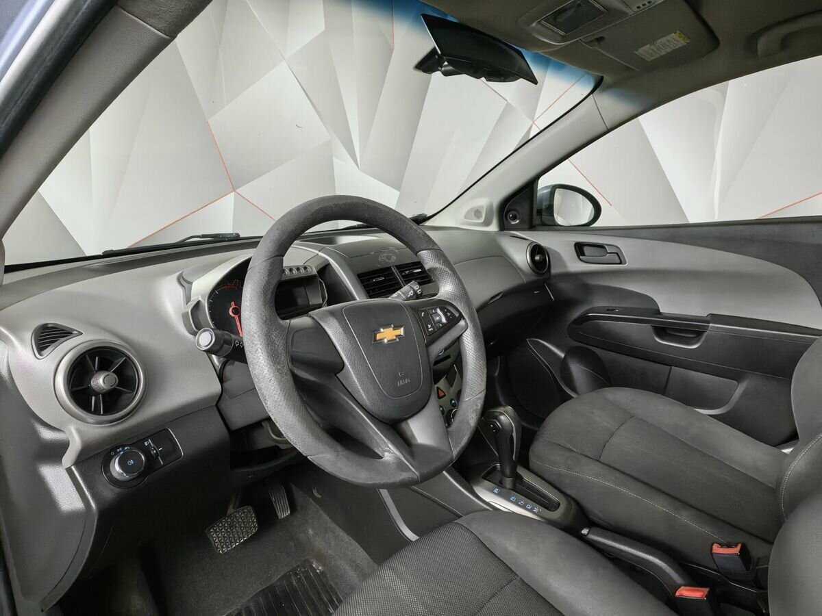 Chevrolet Aveo, 2012 - Фото №13