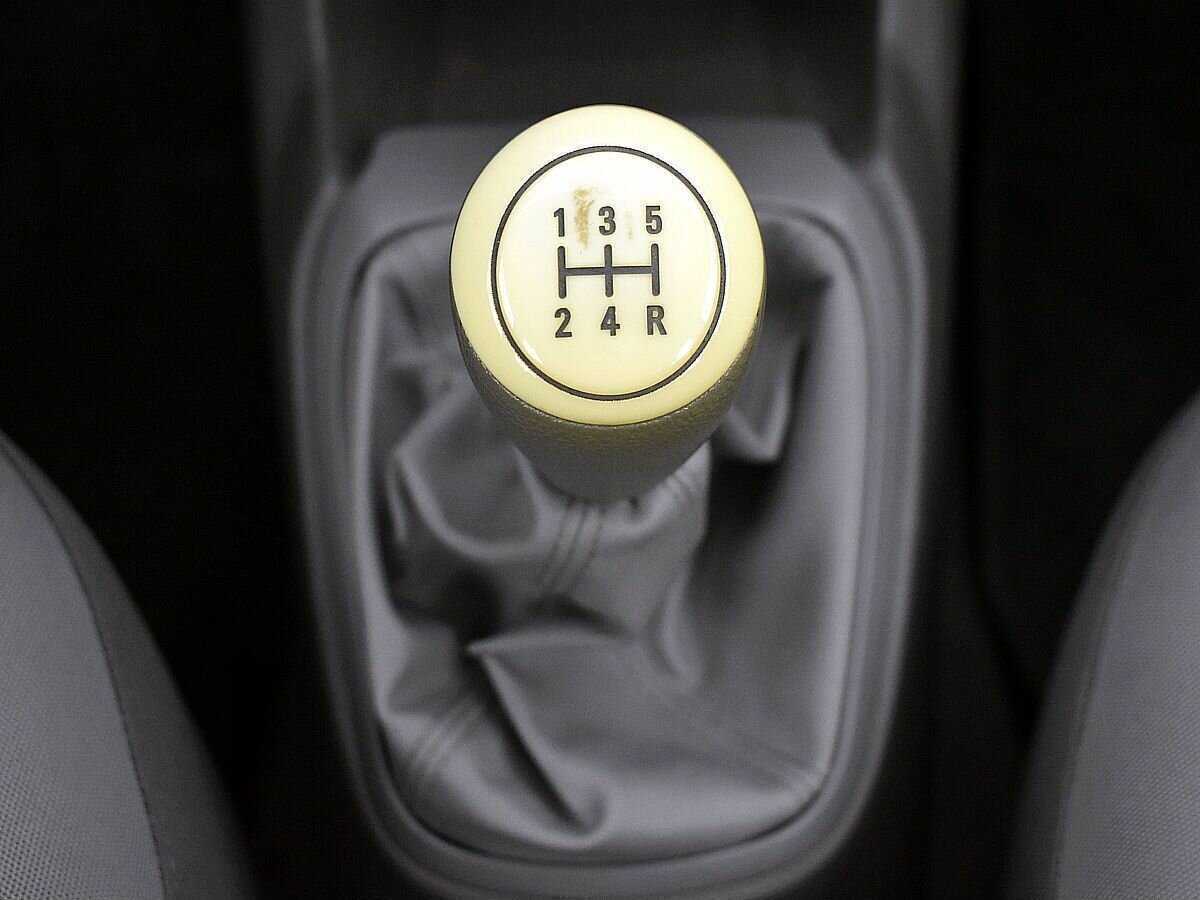 Chevrolet Cobalt, 2013 - Фото №11