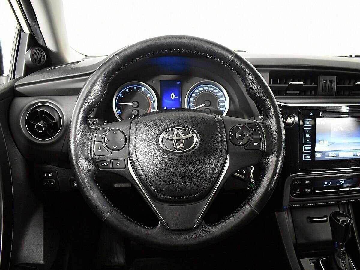 Toyota Corolla, 2017 - Фото №10