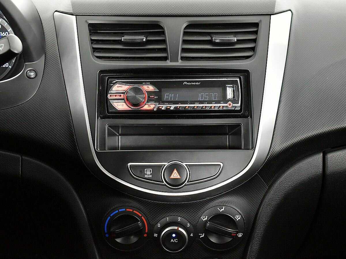 Hyundai Solaris, 2014 - Фото №12