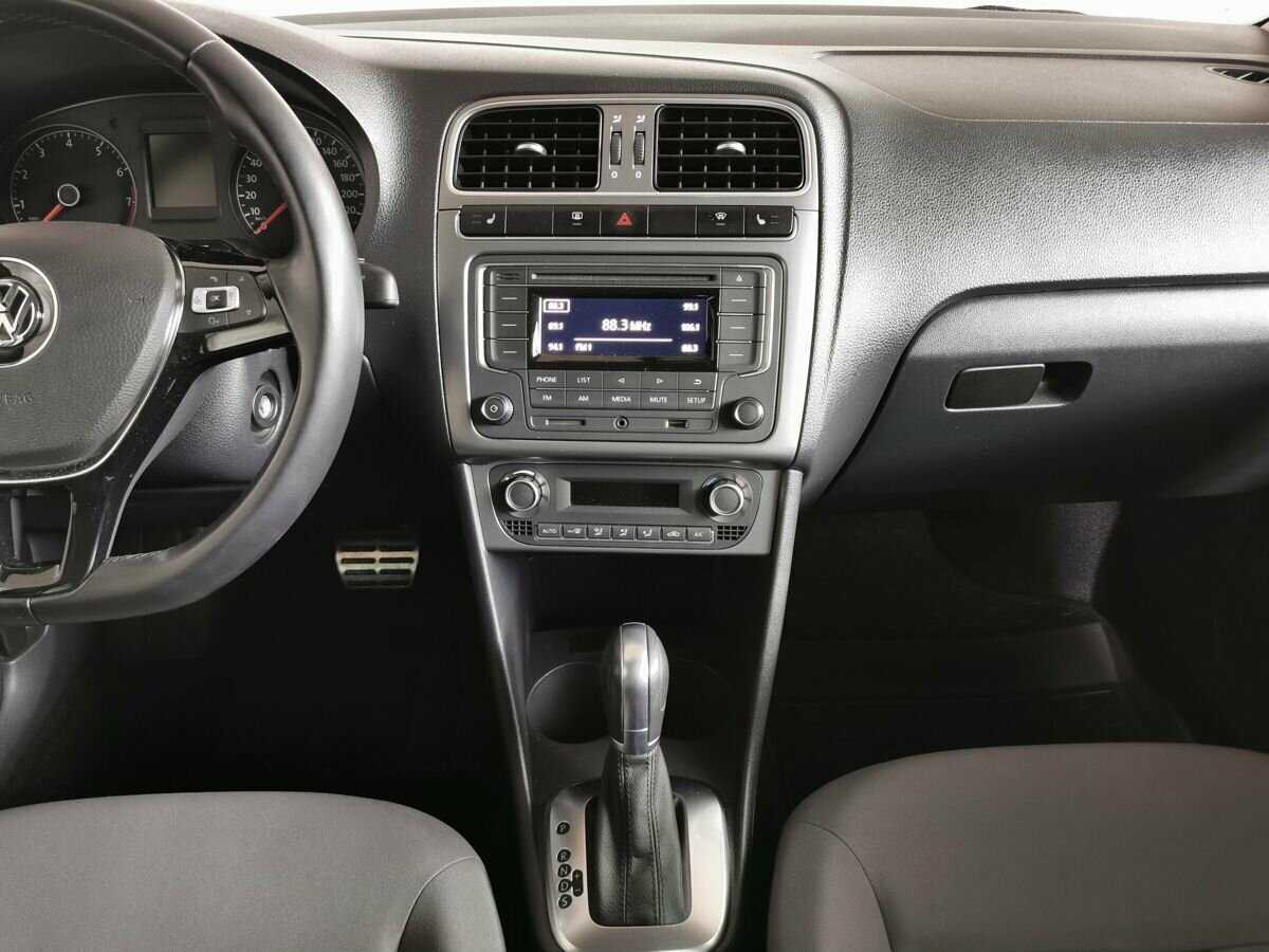 Volkswagen Polo, 2016 - Фото №10