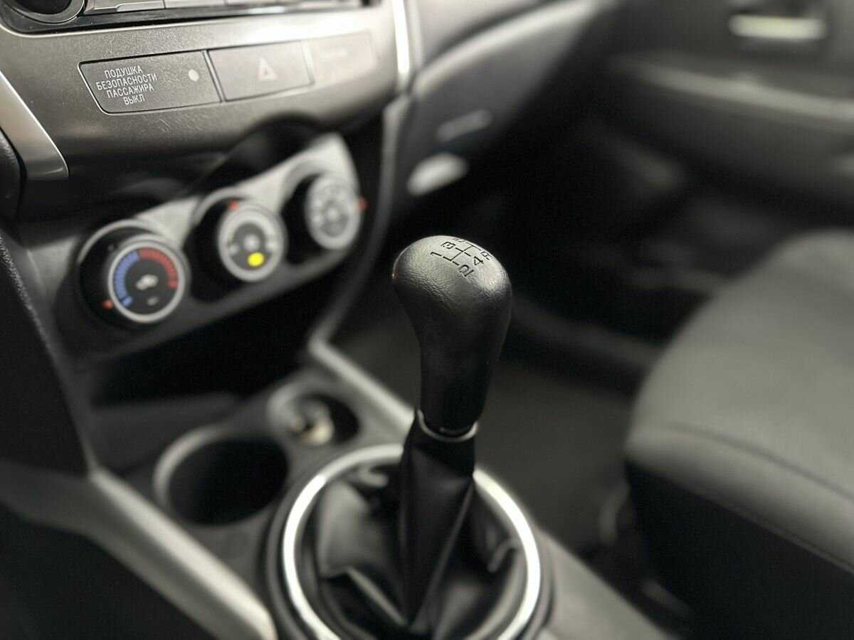 Mitsubishi ASX, 2013 - Фото №12