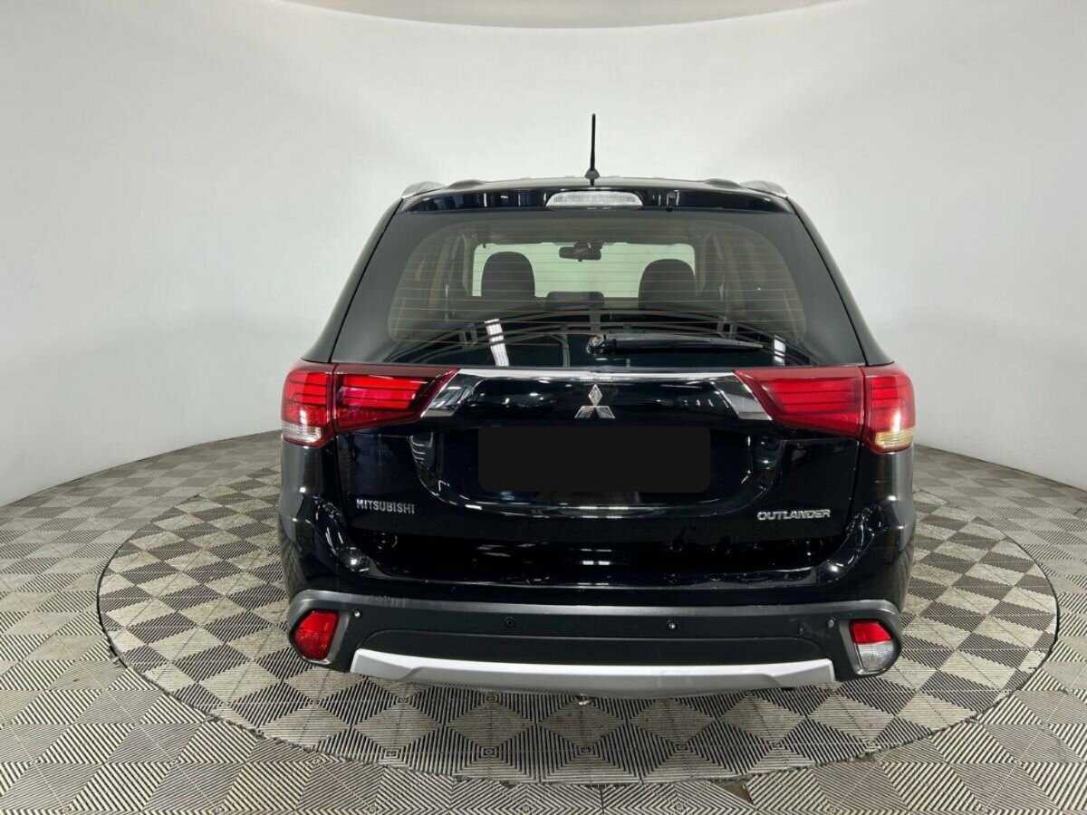 Mitsubishi Outlander, 2015 - Фото №2