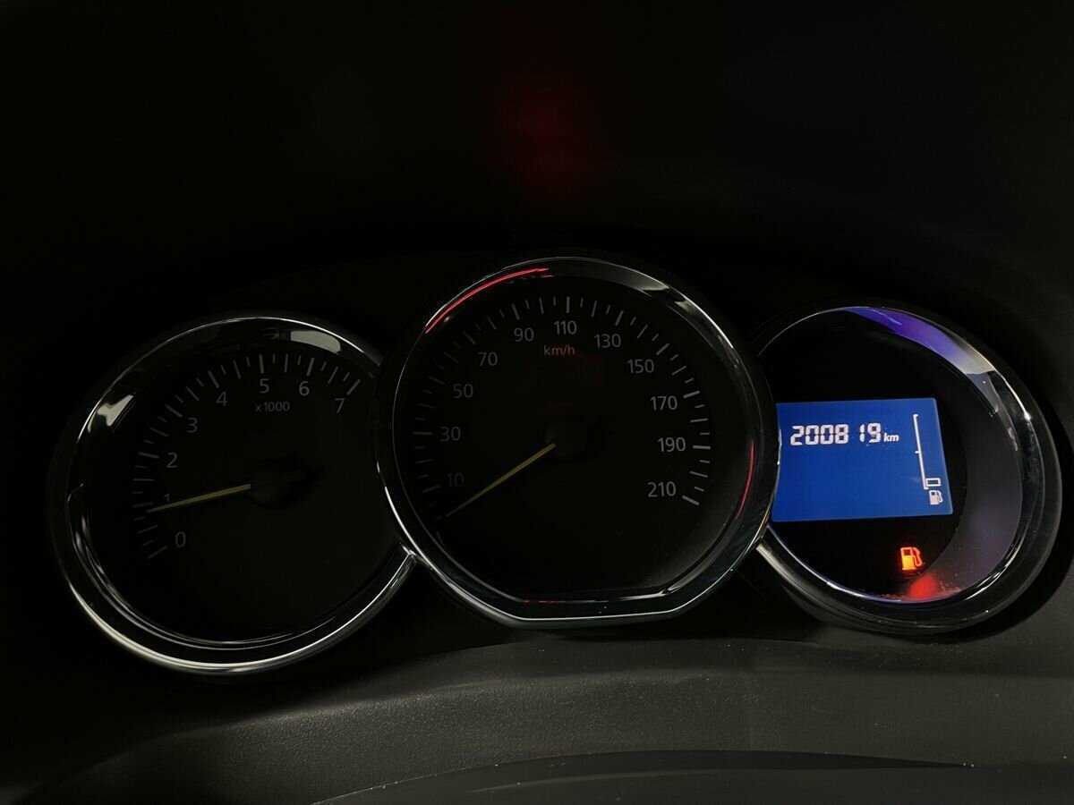 Renault Logan, 2018 - Фото №10