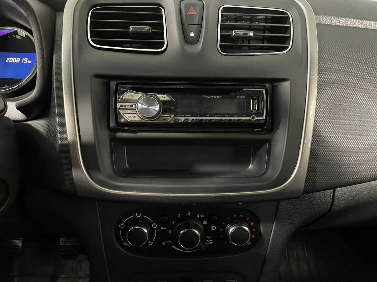 Renault Logan, 2018 - Фото №11