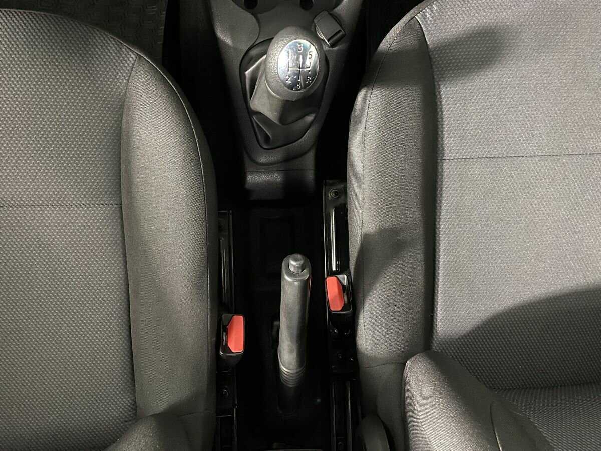 Renault Logan, 2018 - Фото №12