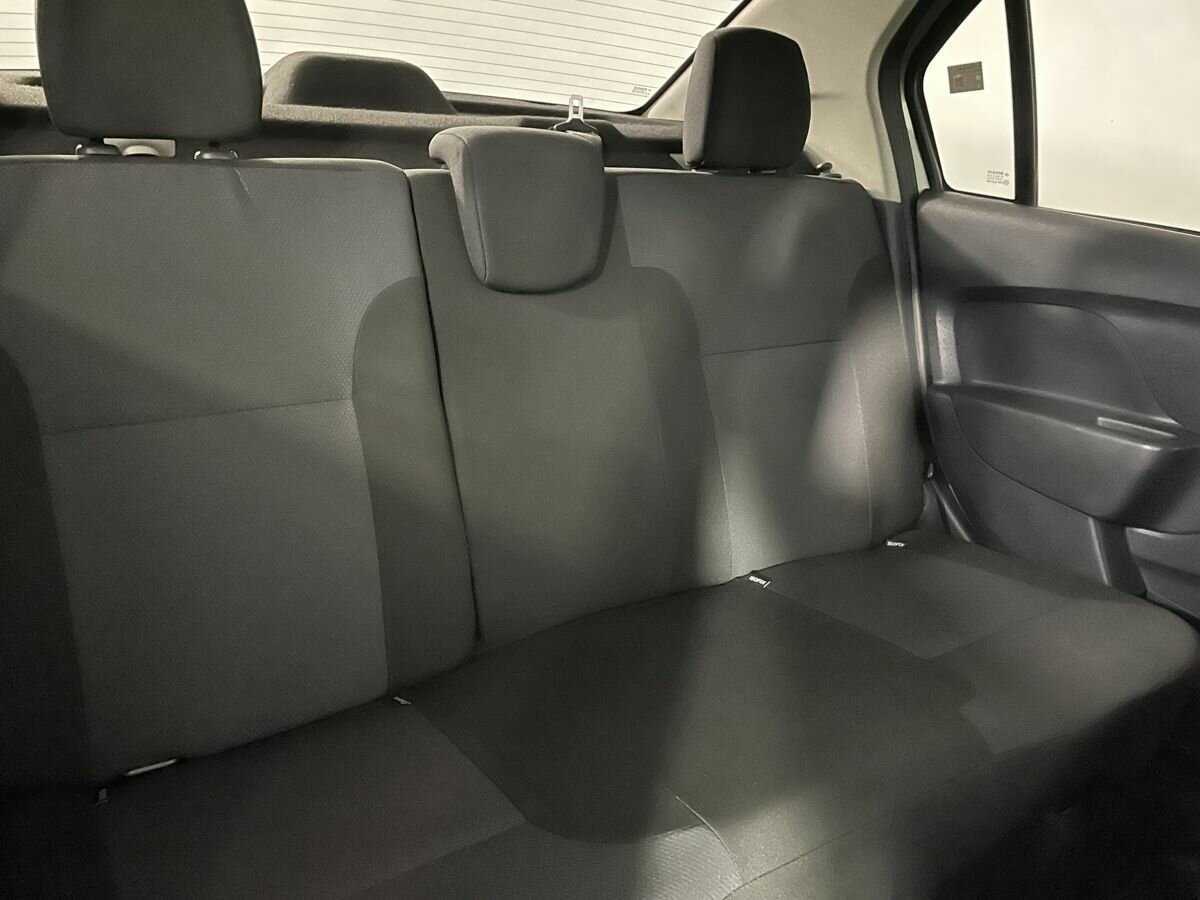 Renault Logan, 2018 - Фото №14