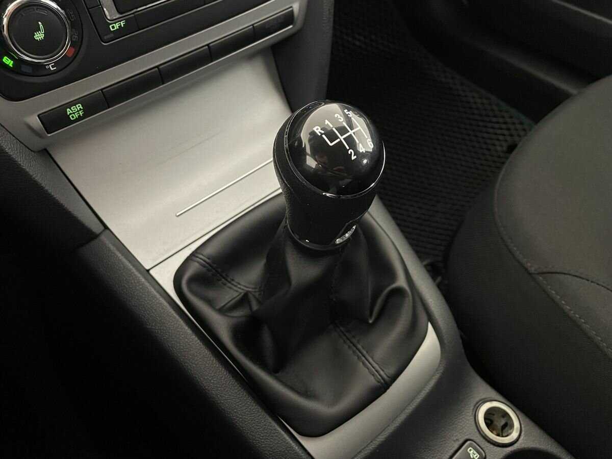 Skoda Octavia, 2012 - Фото №12