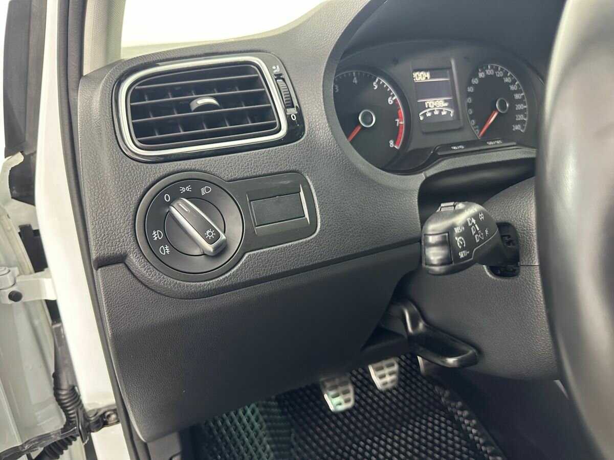 Volkswagen Polo, 2018 - Фото №8