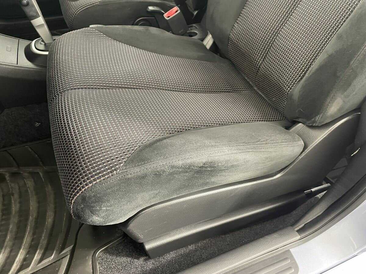 Nissan Tiida, 2013 - Фото №9