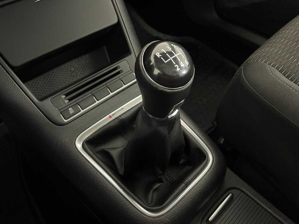 Volkswagen Tiguan, 2012 - Фото №12