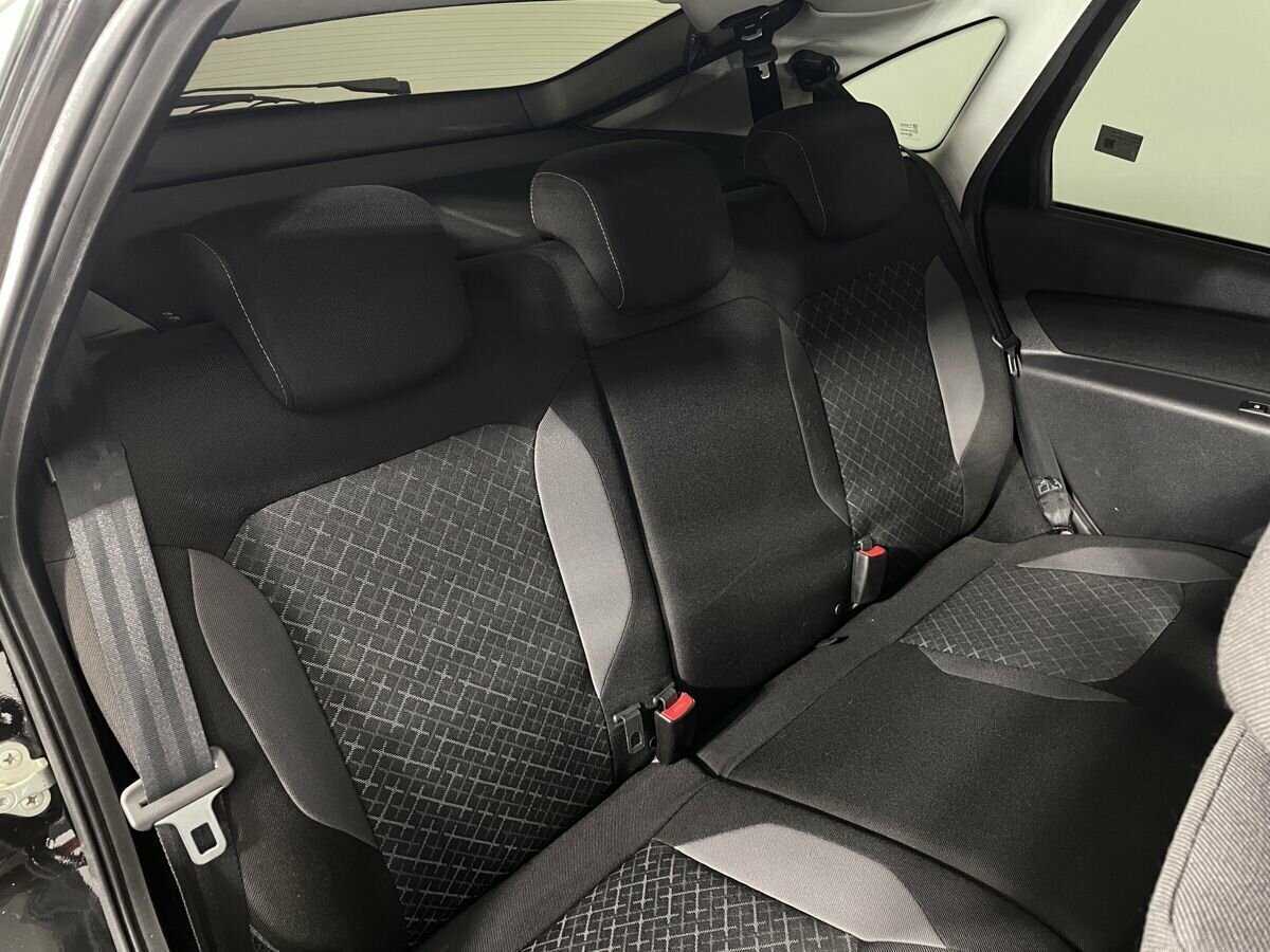 Lada (ВАЗ) Granta, 2019 - Фото №14