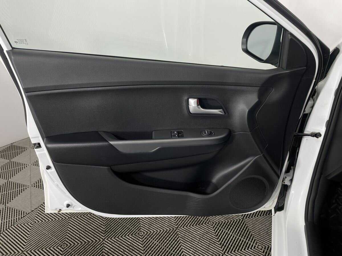 Kia Rio, 2017 - Фото №7