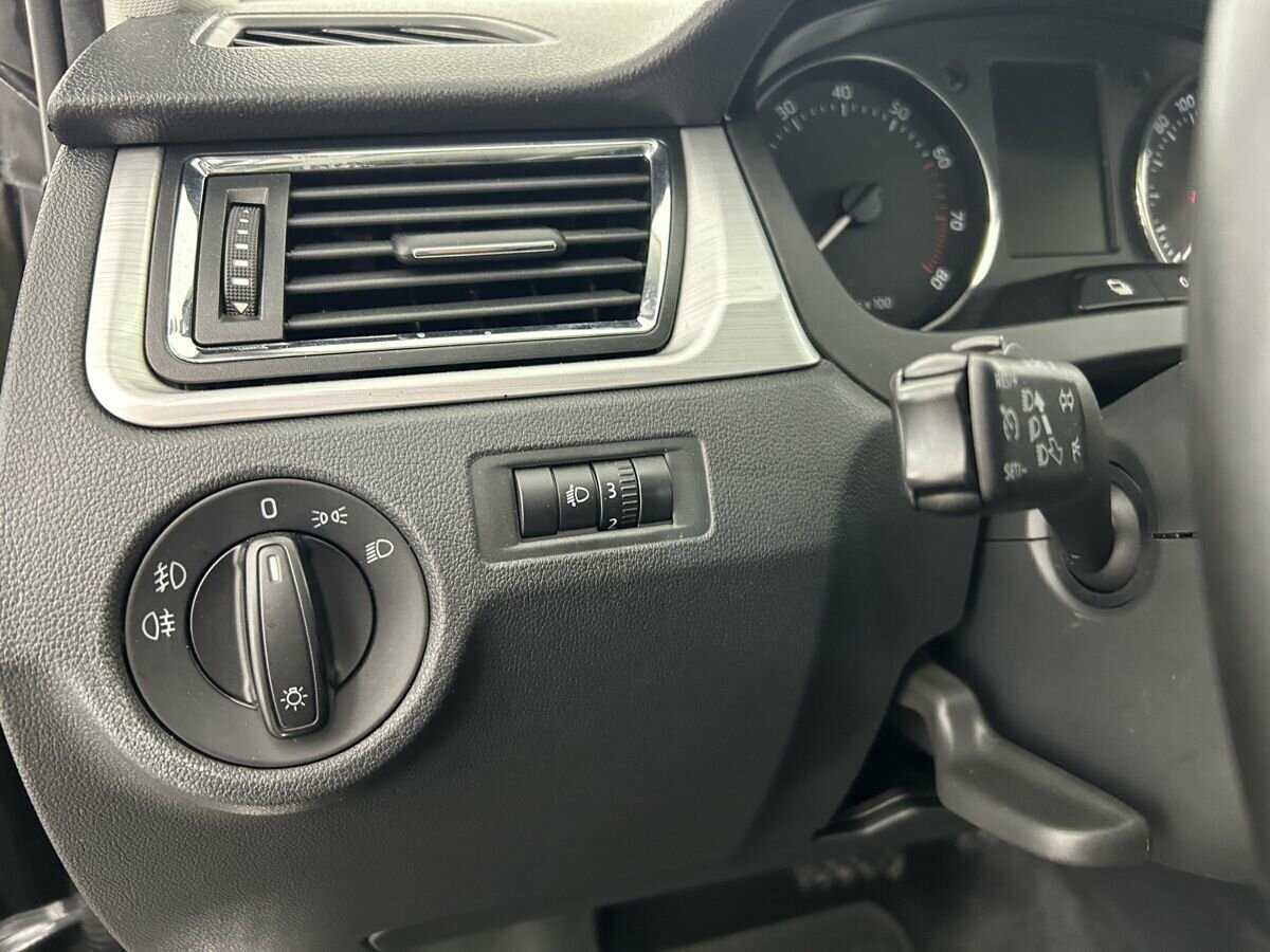 Skoda Rapid, 2014 - Фото №8