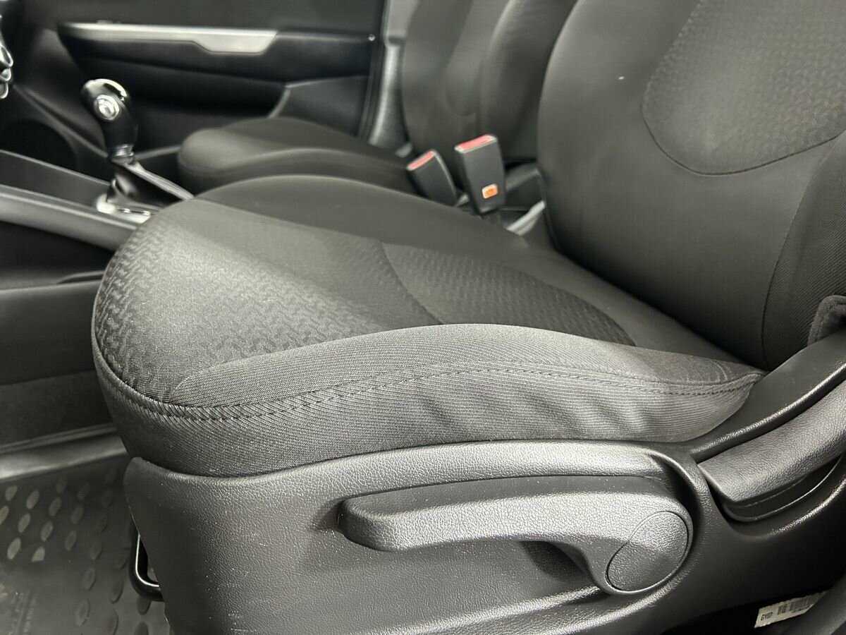 Kia Rio 6-speed, 2014 - Фото №8