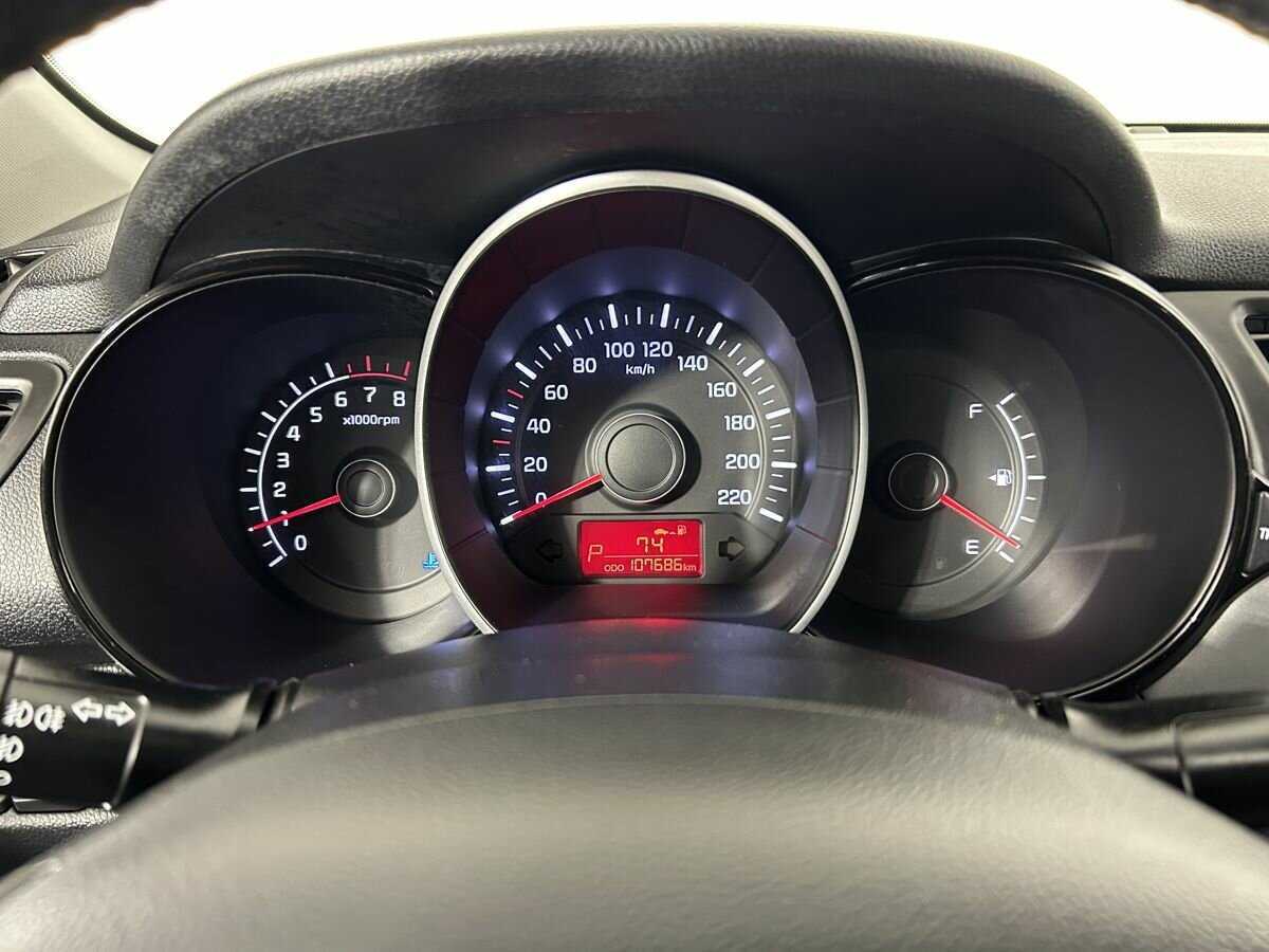 Kia Rio 6-speed, 2014 - Фото №9