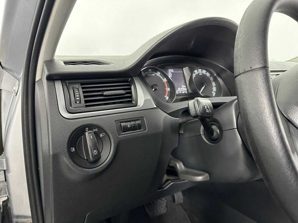 Skoda Rapid, 2018 - Фото №8
