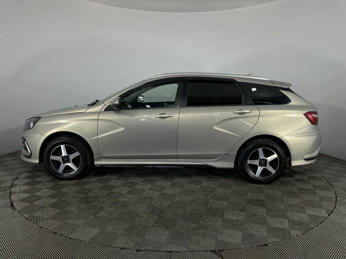 Lada (ВАЗ) Vesta SW, 2018 - Фото №4