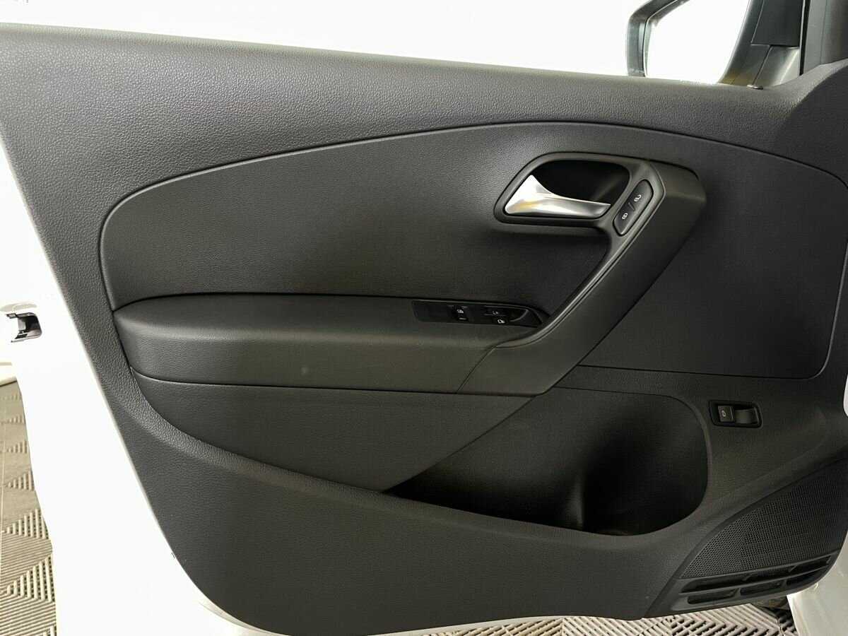 Volkswagen Polo, 2017 - Фото №7