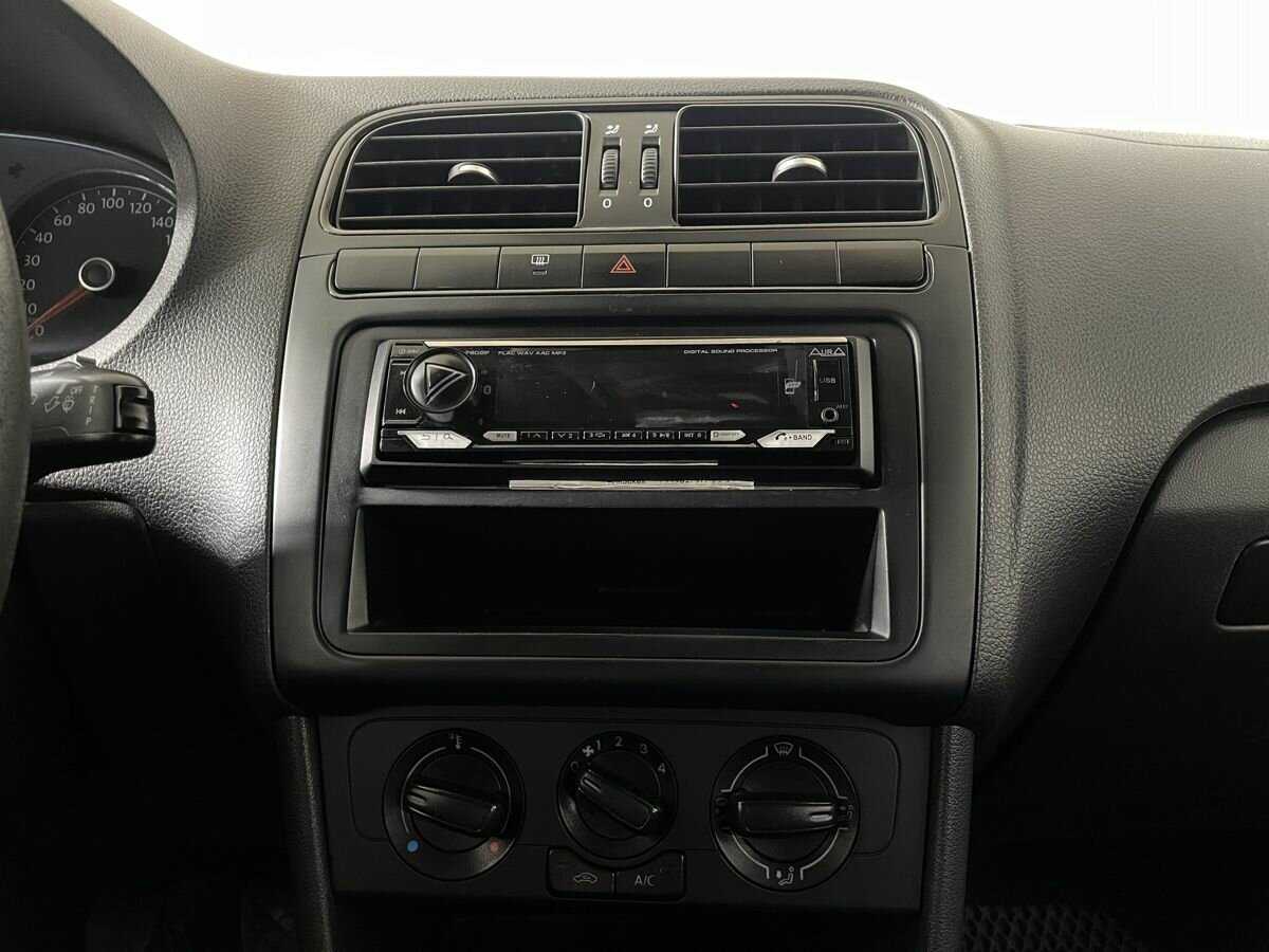 Volkswagen Polo, 2017 - Фото №11